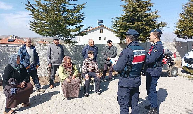Jandarmadan vatandaşlara "dolandırıcılara dikkat" eğitimi