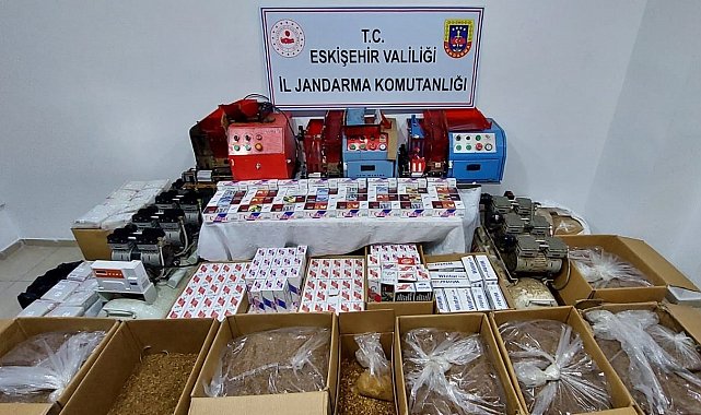 Kaçak sigara satan 2 şüpheli yakalandı