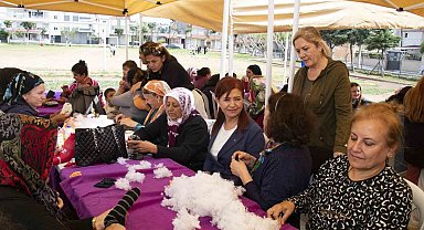 Kadınlar hem üretiyor hem sosyalleşiyor