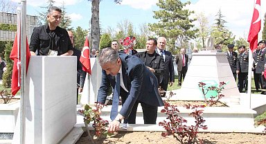 Karaman'da şehitlik ziyareti