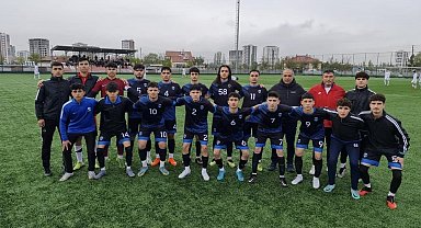Kayseri Şekerspor: 2 - Kayseri Atletikspor: 3