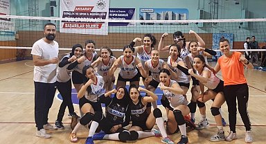 Kayseri Voleybol Kulübü, namağlup Türkiye yarı finalinde