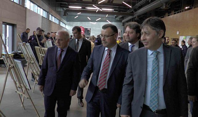 Kayseri'de hükümlülerin eserleri sergilendi