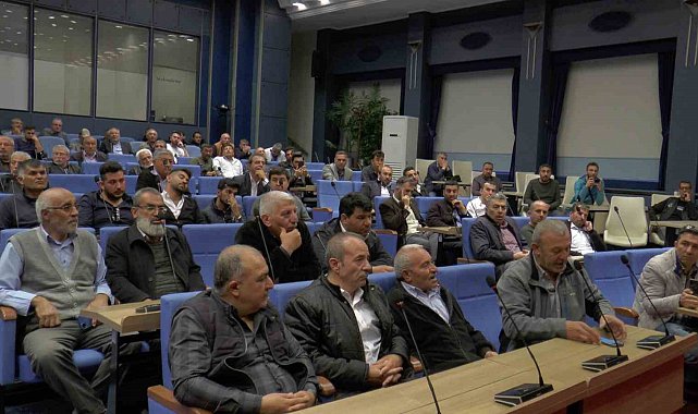 Kayseri'de otobüsçü esnafı belediyede toplandı