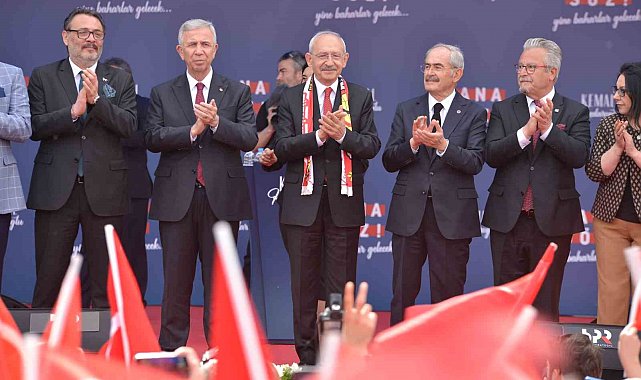 Kemal Kılıçdaroğlu ve Mansur Yavaş Eskişehirliler ile bir araya geldi