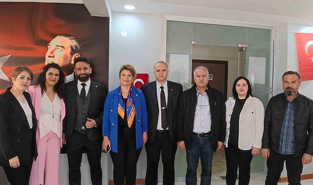 Kırşehir'in ilk kadın milletvekili adayı seçim başlangıcını yaptı