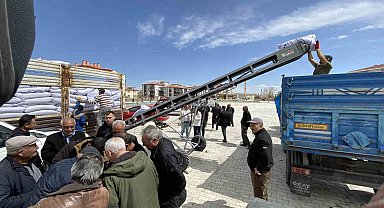 Kulu'da çiftçilere 101 ton sertifikalı tohumluk yeşil mercimek dağıtıldı