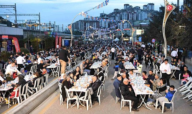 Mamaklılar dev iftar sofrasında buluştu