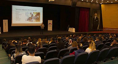 Mersin Büyükşehir Belediyesi personeline etkili iletişim eğitimi