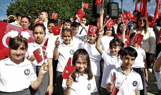 Mersin'de 23 Nisan coşkuyla kutlandı