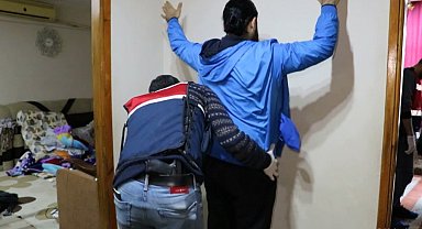 Mersin'de DEAŞ operasyonu: 4 gözaltı