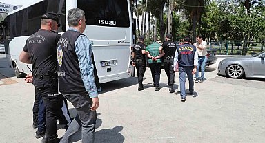 Mersin'de milyonlarca lira dolandırıcılık yapan 3 şüpheli tutuklandı