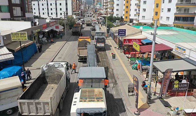Mersin'de yol ve asfalt çalışmaları sürüyor