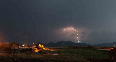 Meteoroloji'den "kuvvetli yağış" uyarısı