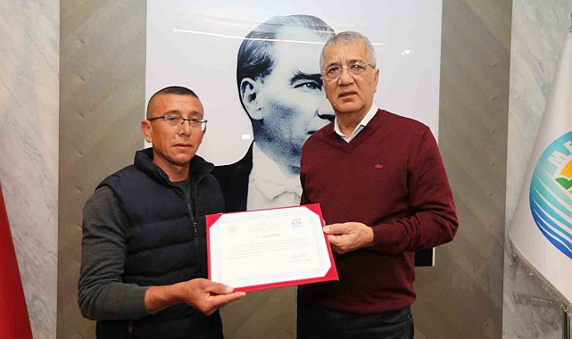 Mezitli Belediyesi personeli, kök hücre bağışçısı olarak genç kıza umut oldu