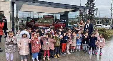 Millet Kütüphanesi'nde miniklere Togg sürprizi