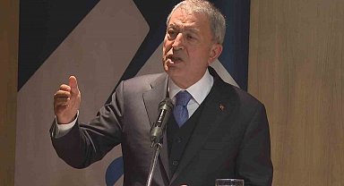 Milli Savunma Bakanı Akar'dan 'terörle mücadele' vurgusu