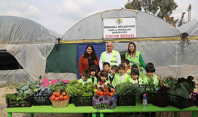 Miniklerin çocuk serasından ilk hasadı depremzedelere