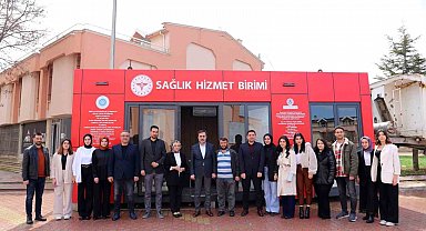 NEÜ öğrencilerinin tasarladığı sağlık kabini Hatay'a gönderildi