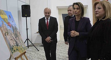 Nevşehir'de 'Bir el de sen uzat' konulu resim sergisi açıldı
