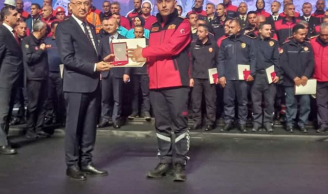 Niğde Belediyesi İtfaiye Müdürü Özmen'e 'Üstün Fedakârlık Madalyası'