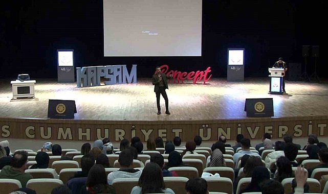 Öğrenci ve veliler Kişisel Gelişim Zirvesinde buluştu