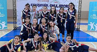 Özel okullar arasından mahalle okulu il birincisi oldu