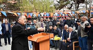 Özhaseki Tomarzlılarla bayramlaştı