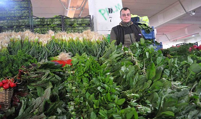 Pazarcı esnafı kontrolsüz ve plansız üretimden, satıştan dertli
