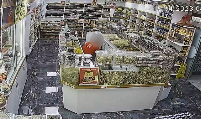 Petrol istasyonundan 600 bin liralık soygun kamerada
