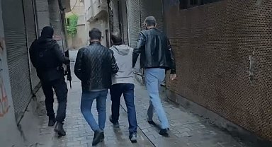 PKKKCK ve FETÖPDY operasyonlarında 24 gözaltı