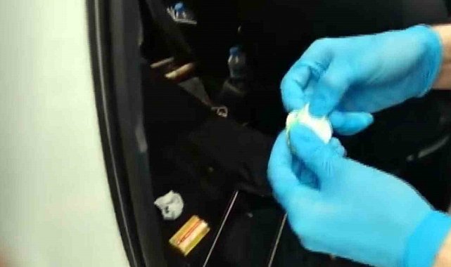 Polisin operasyonunda lavabodan, taşın altından uyuşturucu çıktı
