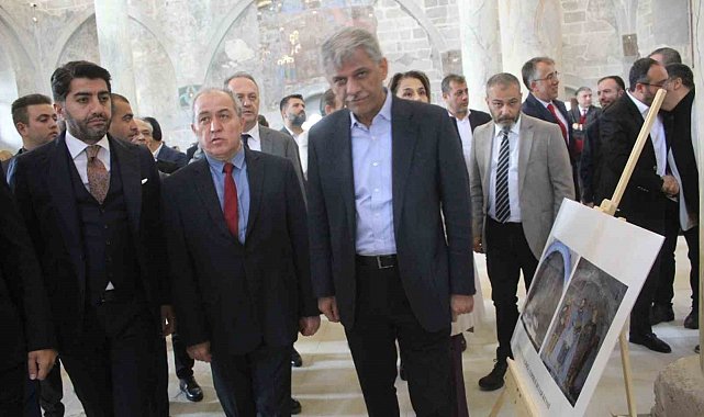 Restorasyonu tamamlanan 174 yıllık Meryem Ana Kilisesi açıldı