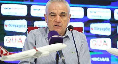 Rıza Çalımbay: "Takımımla gurur duyuyorum"