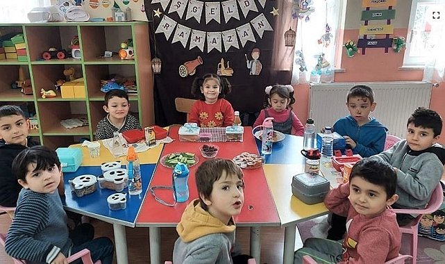 Saraykent'te çocuklar için "tekne orucu iftarı" düzenlendi
