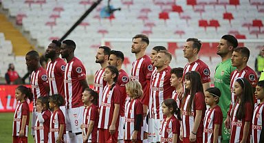 Sivasspor, ligde 14. yenilgisini aldı
