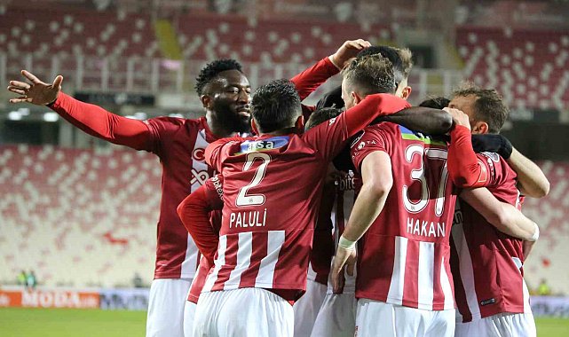 Sivasspor'un hedefi 3'te 3 yapmak
