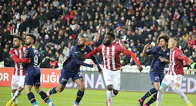 Spor Toto Süper Lig: DG Sivasspor: 1 - Fenerbahçe: 3