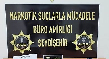 Şüphe üzerine durdurulan aracın koltuğuna gizlenmiş eroin ele geçirildi