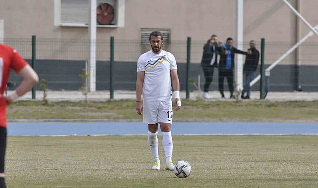 Talasgücü'nde Ahmet Şahbaz gollerini frikikten atıyor