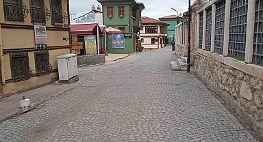 Tarihi Odunpazarı evleri esnafı Ramazan bayramını bekliyor