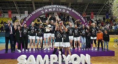 Tarsus Belediyesi Kadın Basketbol Takımı şampiyon oldu
