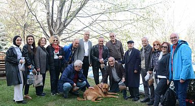 Tazelenme Üniversitesi öğrencileri sokak hayvanlarını unutmadı