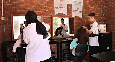 Toroslar Belediyesinin kursları, meslek edindiriyor