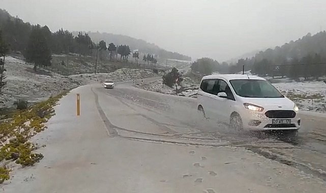 Toroslar'ın yüksek kesimlerinde kar yağışı etkili oluyor
