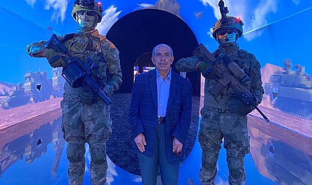 TSK'nın teçhizatlarını gören vatandaş: "Allah benim ömrümden alsın, Cumhurbaşkanımızın ömrüne versin"