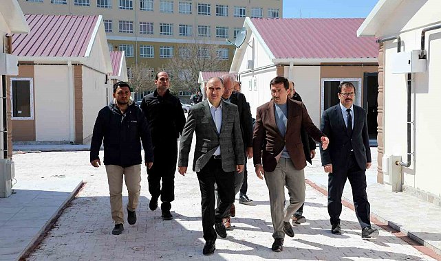 Vali Özkan ve Başkan Kılca, Karatay Konukevi'nde incelemelerde bulundu