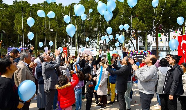 Vali Pehlivan: "Otizmli kardeşlerimizin hayatlarını kolaylaştırmaya devam edeceğiz"