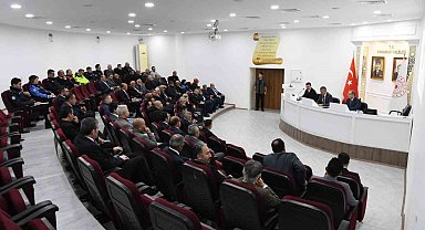Vali Tuncay Akkoyun, mahalle muhtarlarıyla bir araya geldi