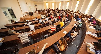 YÖK: "2022-2023 eğitim öğretim yılı verilerine göre yüksek öğretim kurumlarında 6 milyon 950 bin 142 öğrenci, 184 bin 566 öğretim elemanı bulunuyor"